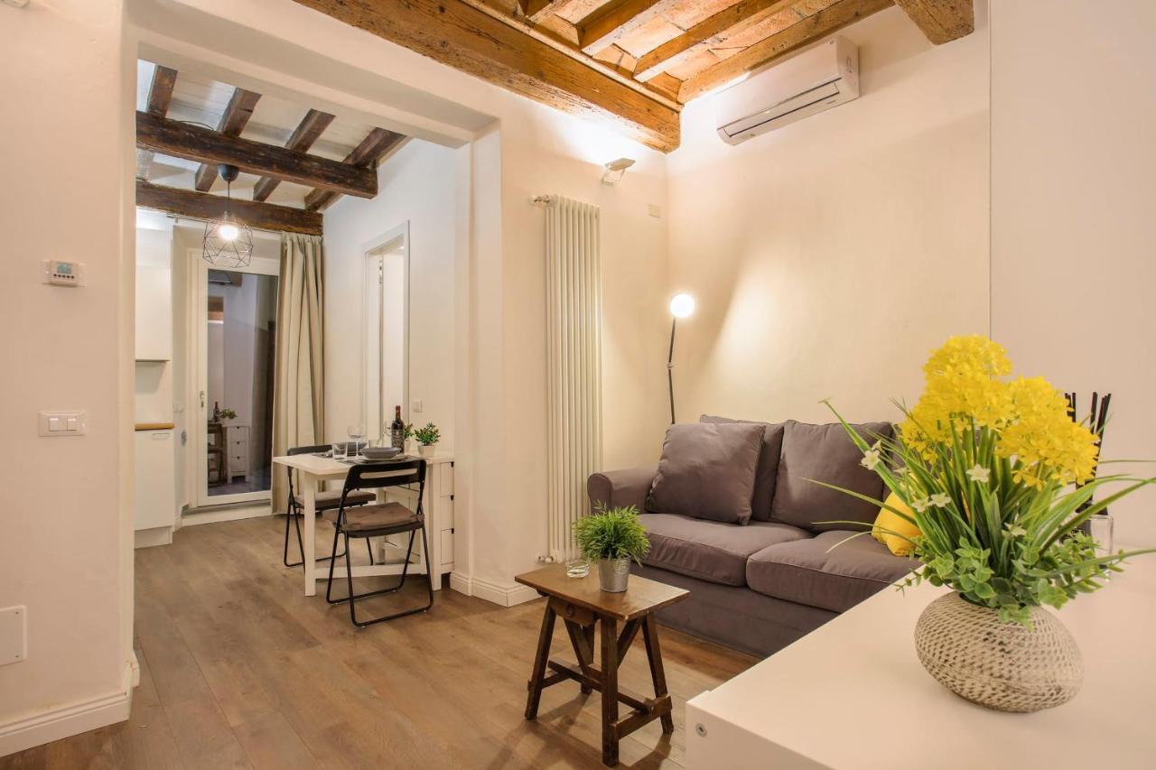 Oltrarno Suite In Флоренция Экстерьер фото