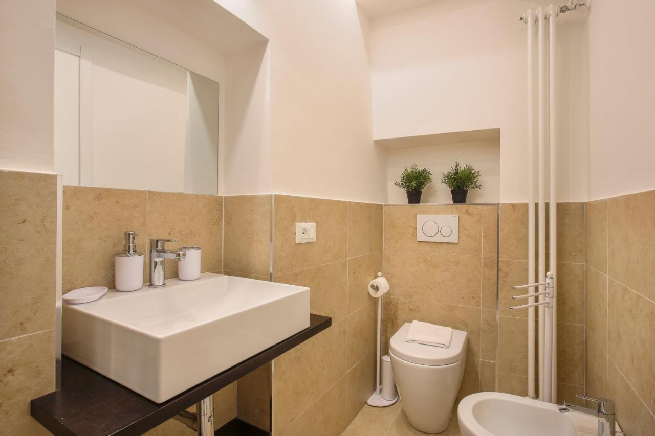Oltrarno Suite In Флоренция Экстерьер фото